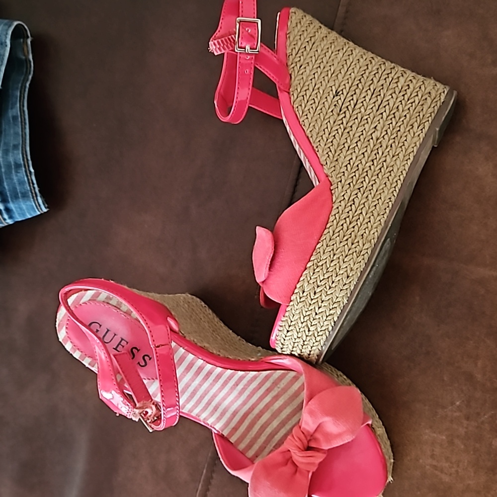 Guess wedge sandles